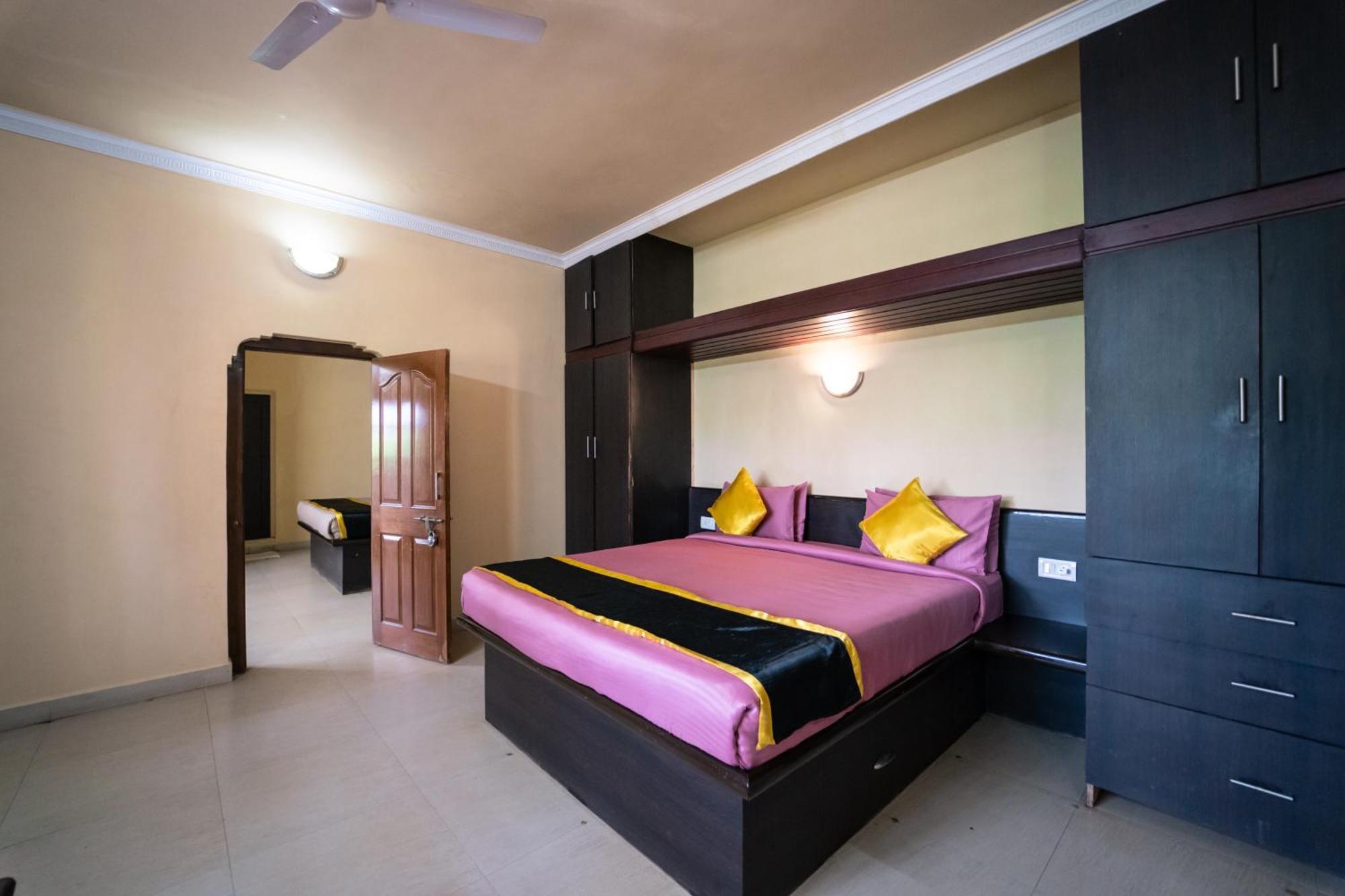 Kingmaker'S Plantation With River Stream Madikeri Exteriör bild