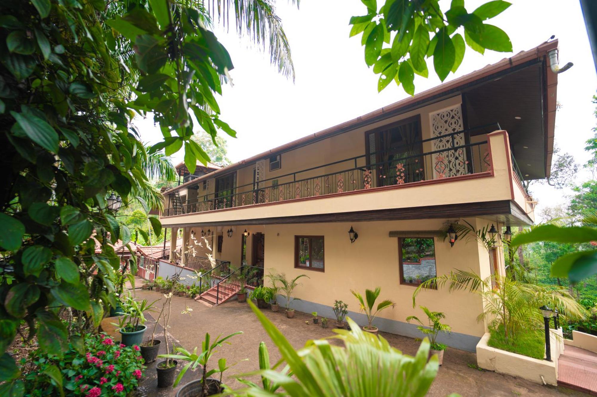 Kingmaker'S Plantation With River Stream Madikeri Exteriör bild