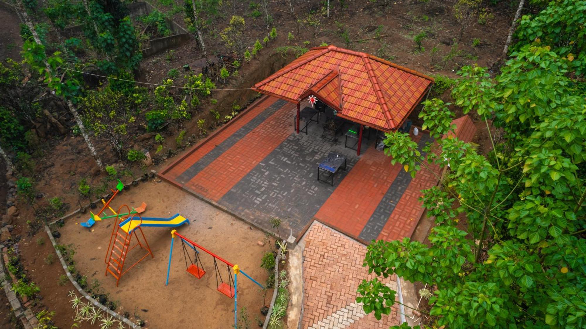 Kingmaker'S Plantation With River Stream Madikeri Exteriör bild