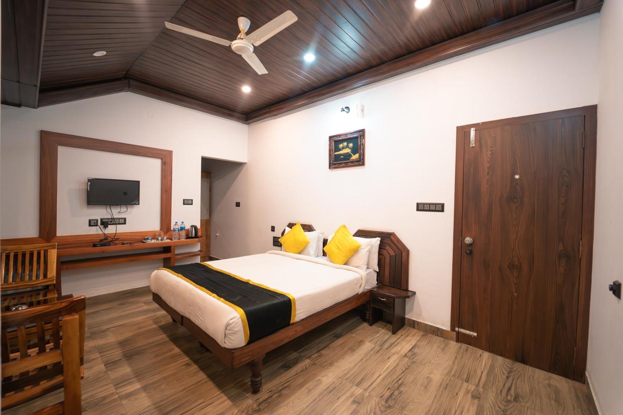 Kingmaker'S Plantation With River Stream Madikeri Exteriör bild
