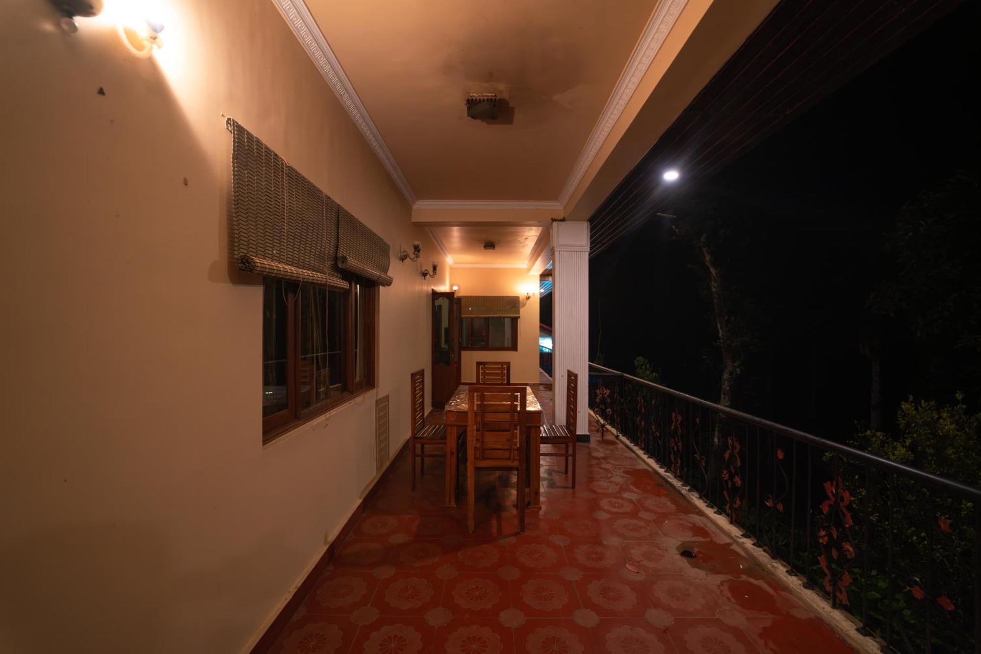 Kingmaker'S Plantation With River Stream Madikeri Exteriör bild