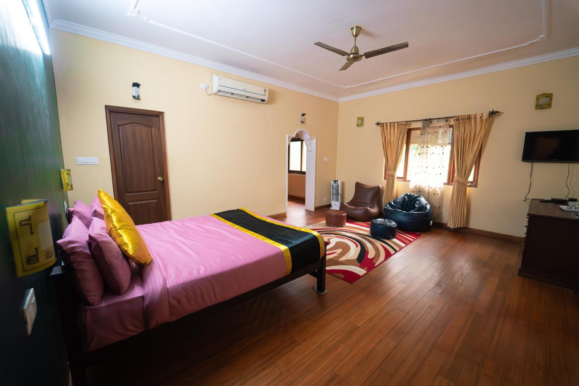 Kingmaker'S Plantation With River Stream Madikeri Exteriör bild